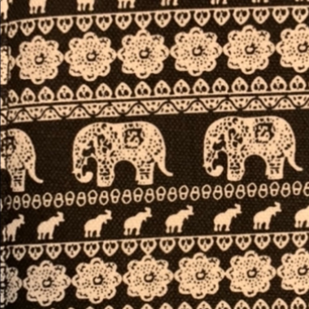 NWOT cloth zip around wallet!